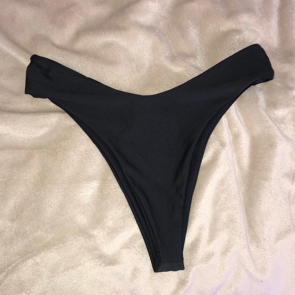 TEA YOU black bikini BOTTOMS